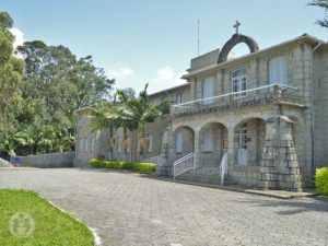 Casa de Retiros Vila Fátima | Praia da Armação | Morro das Pedras
