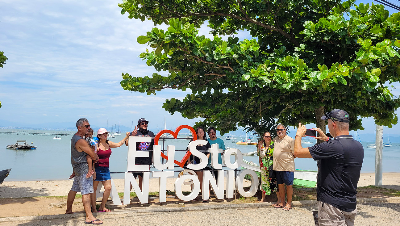 City Tour Floripa por Inteiro Santo antonio de Lisboa, Praias do Norte, Centro Histórico, Ponte Hercílio Luz